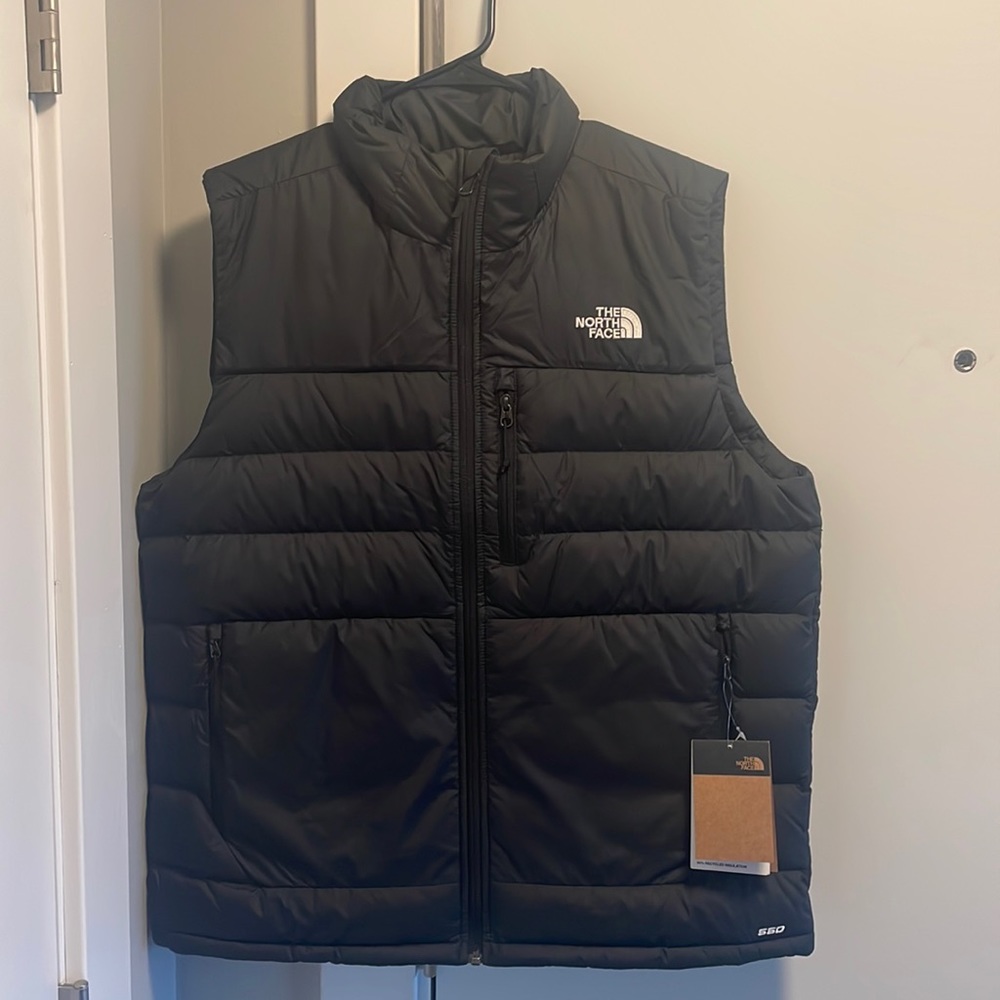 North Face vest. NWT.